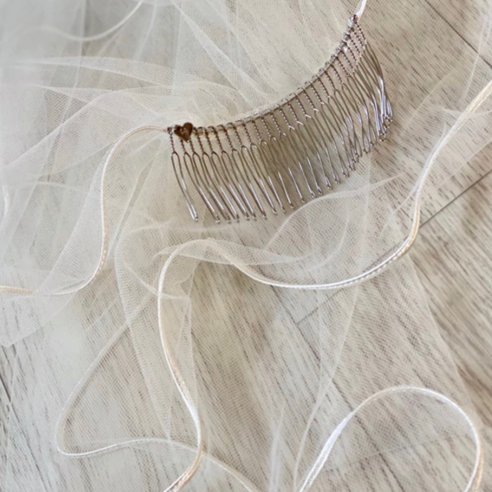 NEW - Sabina Wedding Veil never worn - Sara Gabriel